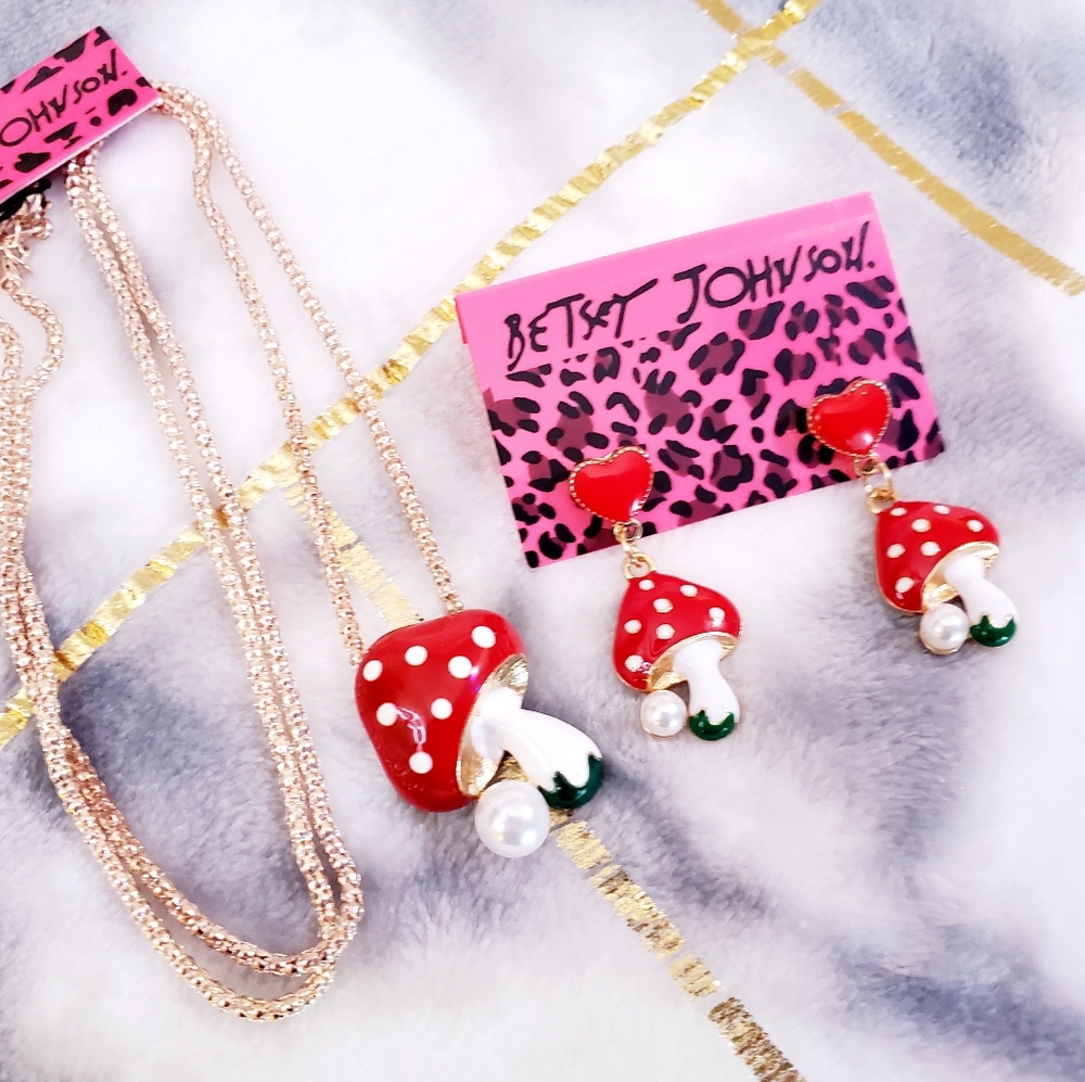 Mushroom necklace/brooch earrings set